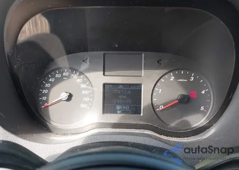 2020 Mercedes-Benz Sprinter 2500 Standard Roof V6 z USA, uszkodzony, nr VIN W1W4EBHYXLT033703